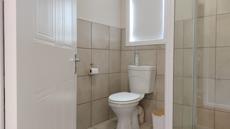 6 Bedroom Property for Sale in Nature On Sea Western Cape